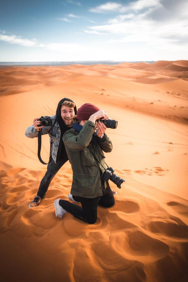 Отель Erg Chebbi Dunes Desert Camp Мерзуга Экстерьер фото