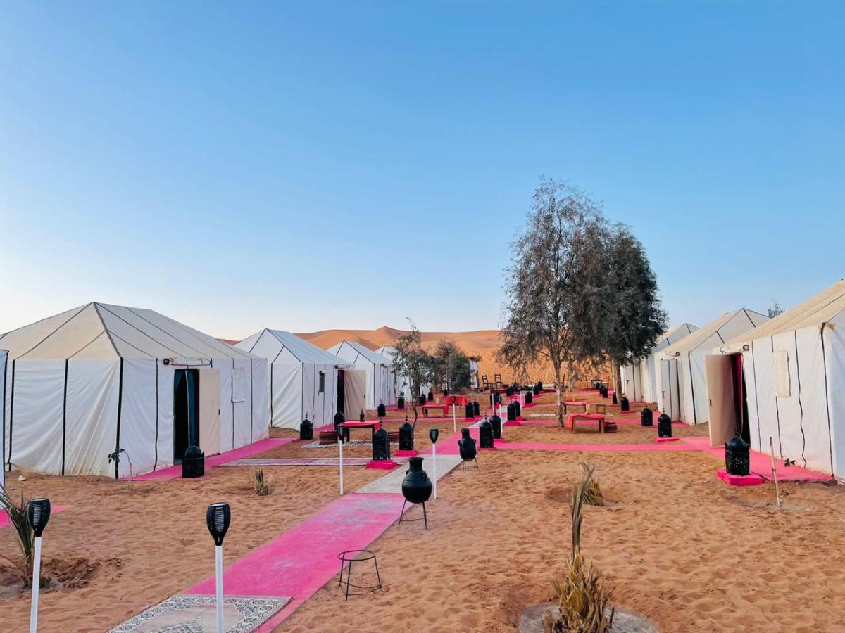 Отель Erg Chebbi Dunes Desert Camp Мерзуга Экстерьер фото