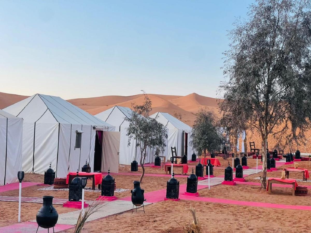 Отель Erg Chebbi Dunes Desert Camp Мерзуга Экстерьер фото